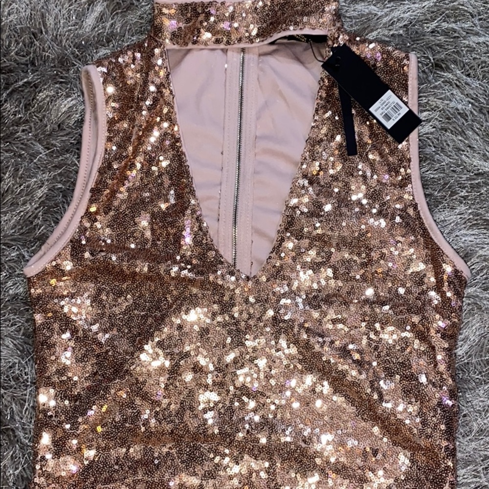 Brand new sparkly top